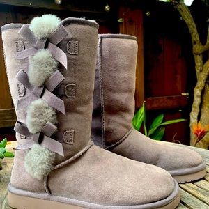 Koolaburra by Uggs Victoria Grey tall boots